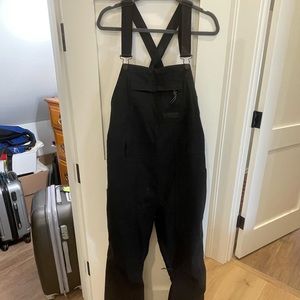 Burton bib black XL
